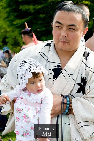 Еще два борца стали жертвами охоты на ведьм